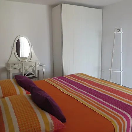 Apartment Nava *