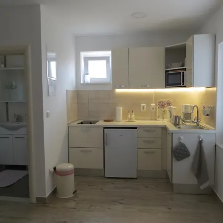 Nava Apartment