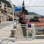 Nava *